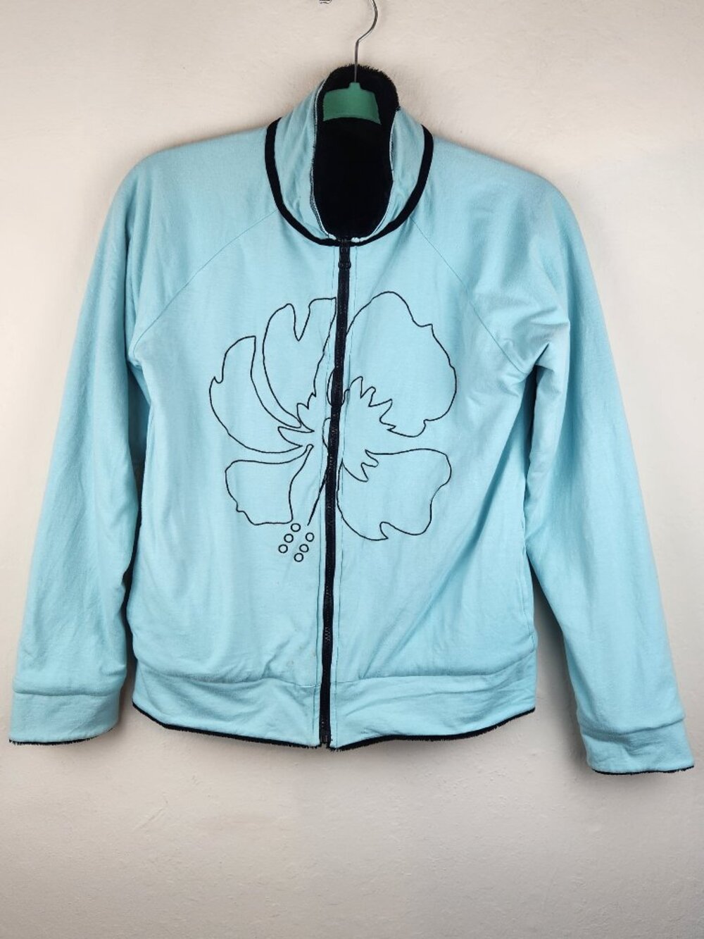 Carve Designs Tam Floral Plush Reversible Jacket Blue Black sz XS *flawed*